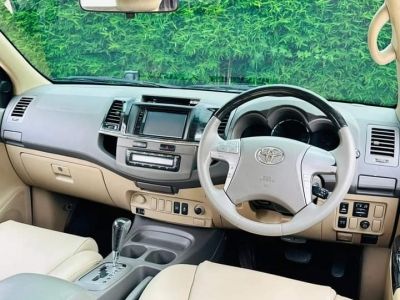 Toyota Fortuner 3.0 4*2 A/T ปี 2012 รูปที่ 9